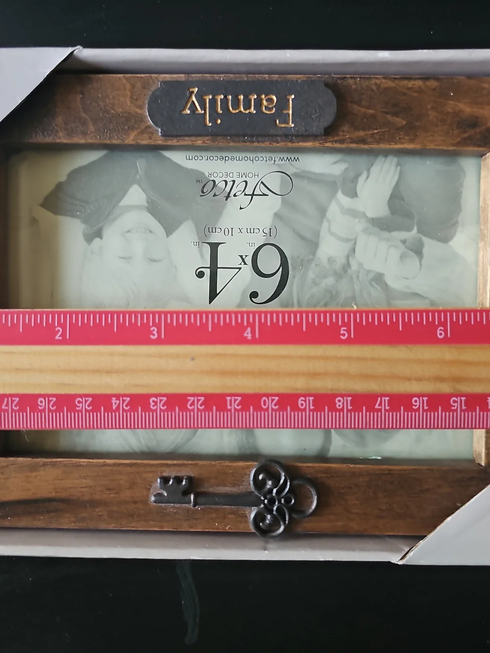 NeW Fetco Brown Wood 'Family' Picture Frame with Decorative Key